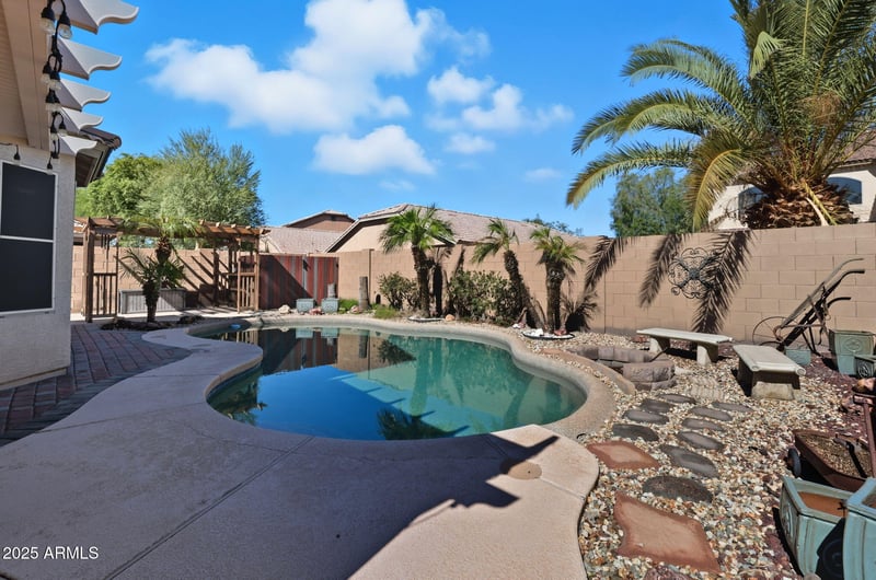 10602 Roanoke Ave, Avondale, AZ 85392