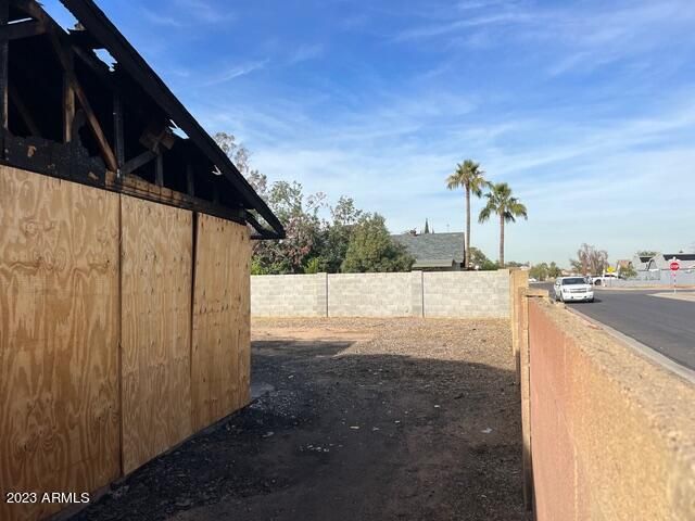 10602 W Sells Dr, Phoenix, AZ 85037