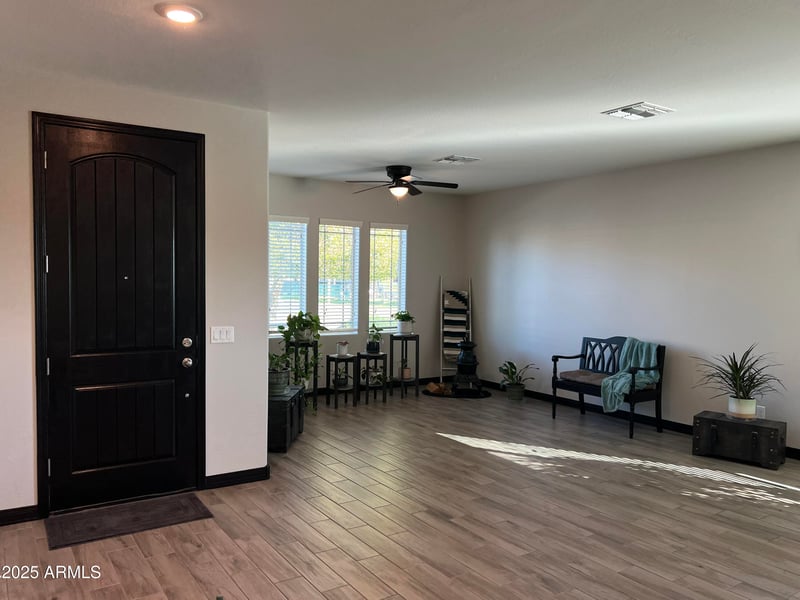 10605 Catalina Dr, Avondale, AZ 85392