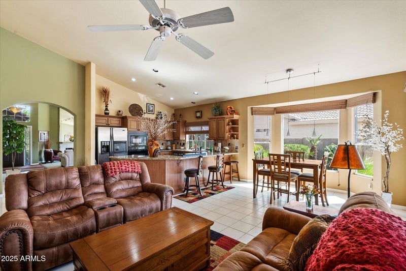 10605 Nacoma Dr, Sun Lakes, AZ 85248