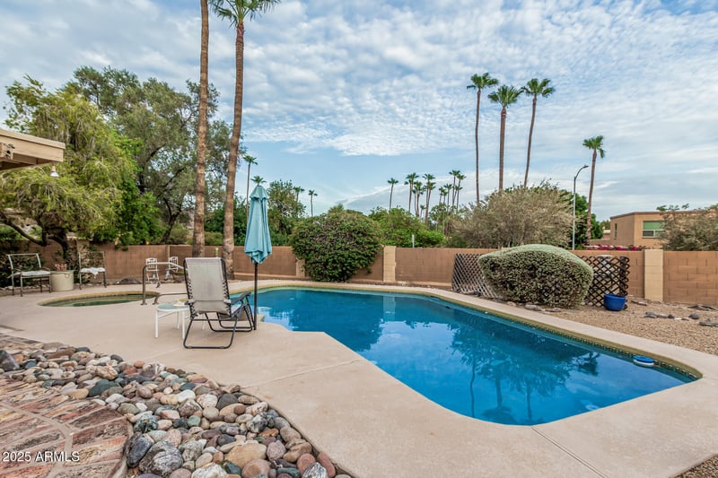 10606 11th St, Phoenix, AZ 85020