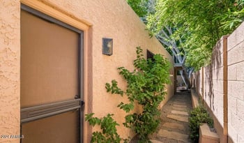10606 8th St, Phoenix, AZ 85020
