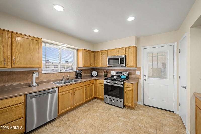 10606 W Clair Dr, Sun City, AZ 85351