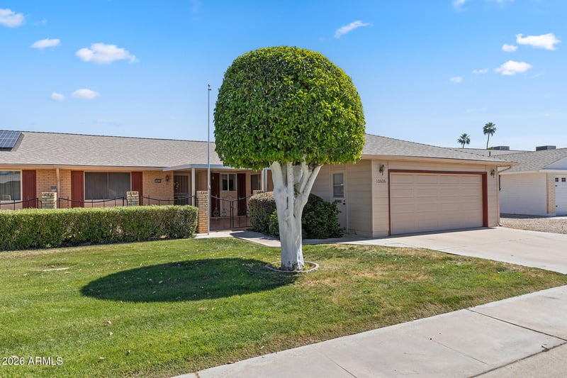 10606 El Capitan Cir, Sun City, AZ 85351
