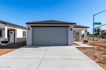 10607 81st Ave, Peoria, AZ 85345