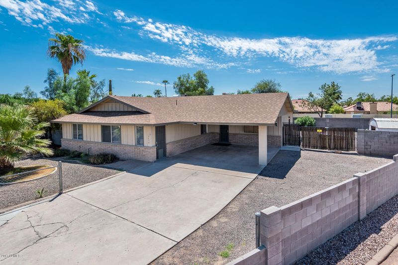 10608 N 53rd Cir, Glendale, AZ 85304