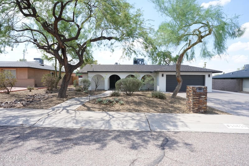 10610 35th St, Phoenix, AZ 85028