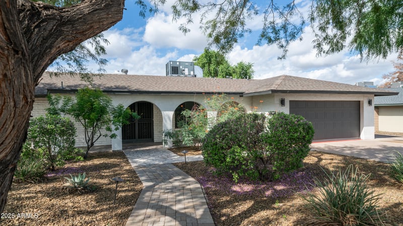 10610 35th St, Phoenix, AZ 85028