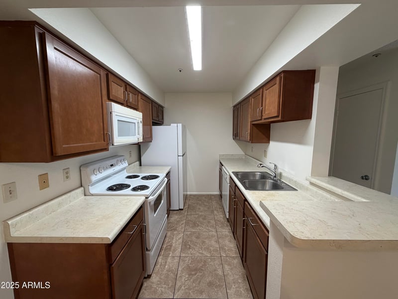 10610 48th St #1025, Phoenix, AZ 85044