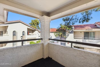 10610 48th St #2016, Phoenix, AZ 85044