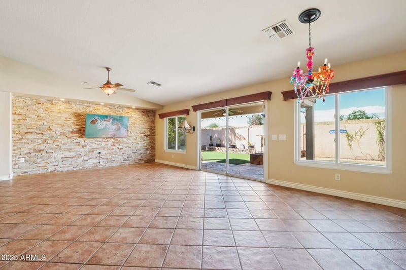 10610 Carol Ave, Mesa, AZ 85208