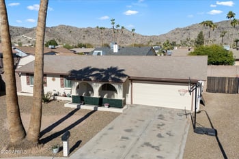 10610 42nd Pl, Phoenix, AZ 85044