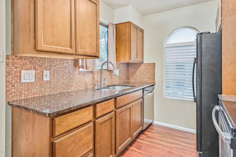 10610 S 48th St #2050, Phoenix, AZ 85044