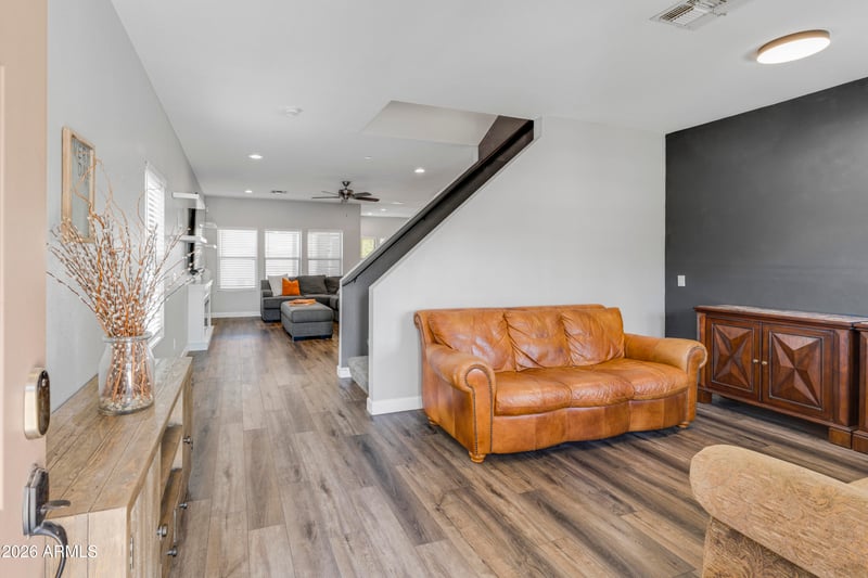 10610 W Country Club Trl, Peoria, AZ 85383