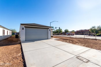 10611 81st Ave, Peoria, AZ 85345