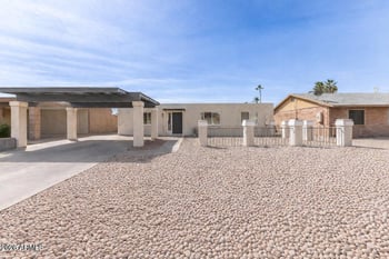 10611 Avenida Cordoniz --, Phoenix, AZ 85037