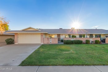10611 El Capitan Cir, Sun City, AZ 85351