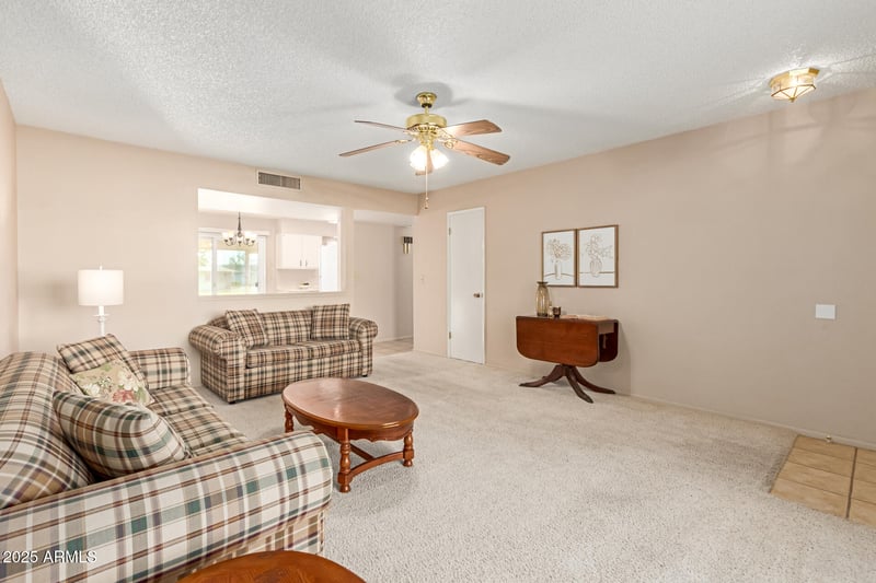 10611 El Capitan Cir, Sun City, AZ 85351