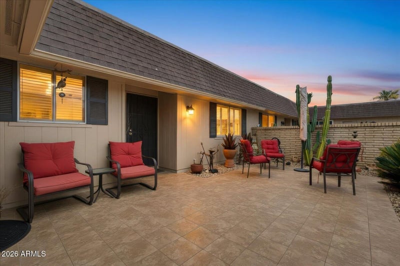 10611 W Saratoga Cir, Sun City, AZ 85351