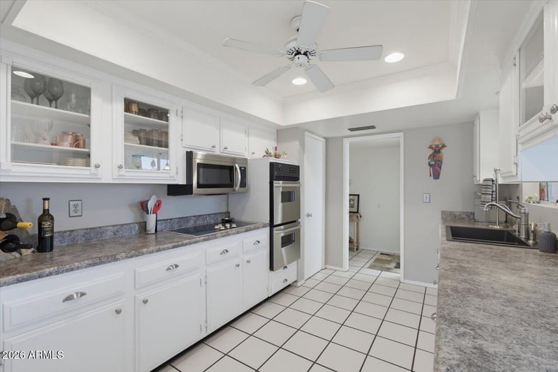 10611 W Saratoga Cir, Sun City, AZ 85351
