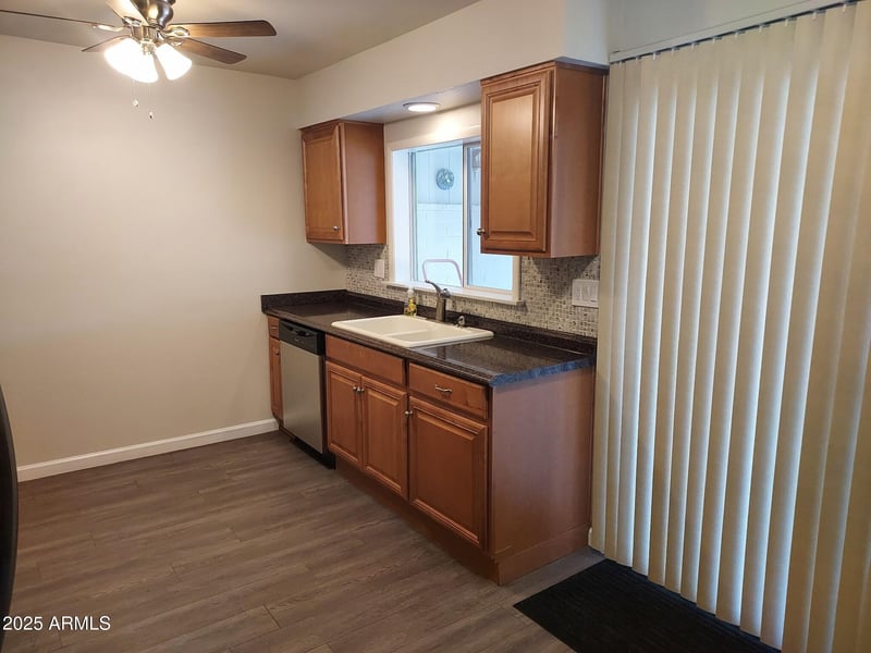 10612 Coggins Dr, Sun City, AZ 85351