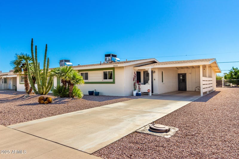 10613 Clair Dr, Sun City, AZ 85351