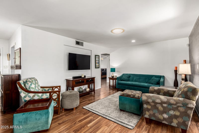 10613 Clair Dr, Sun City, AZ 85351