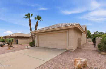 10613 E Halley Dr, Sun Lakes, AZ 85248