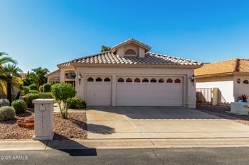 10613 Voax Dr, Sun Lakes, AZ 85248