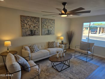 10614 32nd Dr, Phoenix, AZ 85029