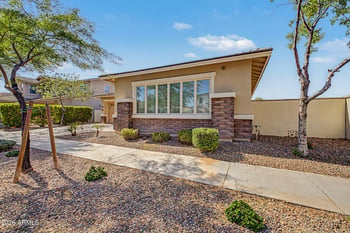 10614 Lincoln Ave, Mesa, AZ 85212