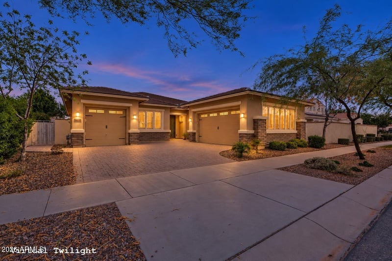10614 E Lincoln Ave, Mesa, AZ 85212