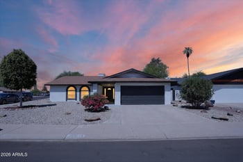 10614 N 65th Ave, Glendale, AZ 85304