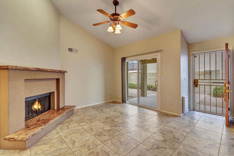 10614 S 40th Pl, Phoenix, AZ 85044