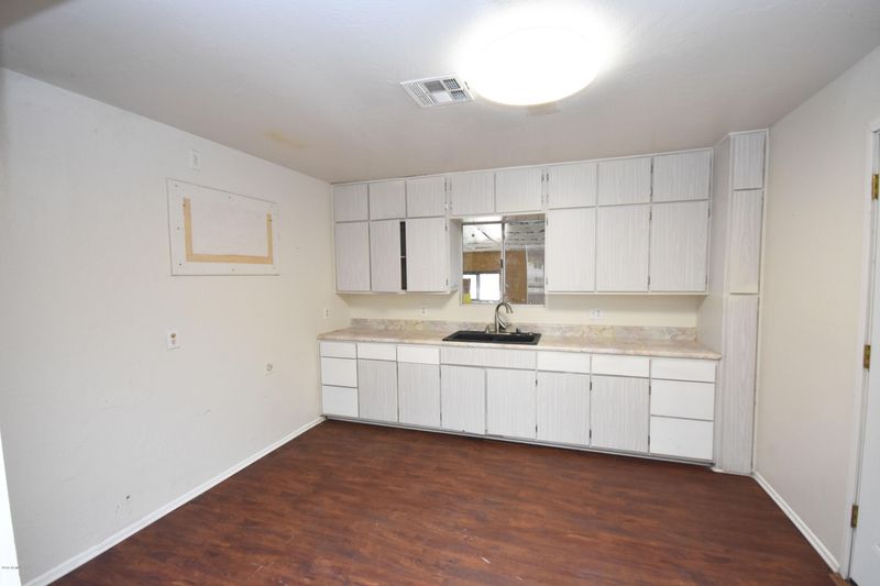 10615 N 14th Ave, Phoenix, AZ 85029