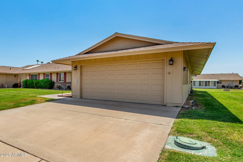 10615 Roundelay Cir, Sun City, AZ 85351