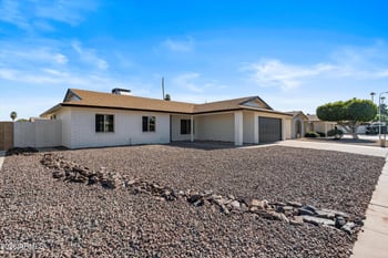 10617 47th Ln, Glendale, AZ 85304