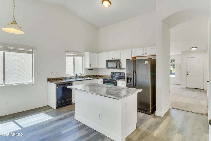 10617 W Nez Perce St, Tolleson, AZ 85353