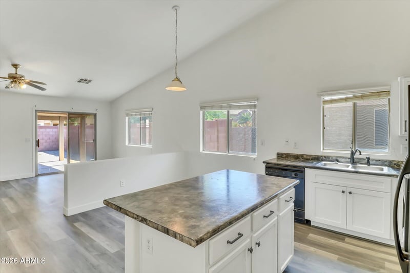 10617 W Nez Perce St, Tolleson, AZ 85353
