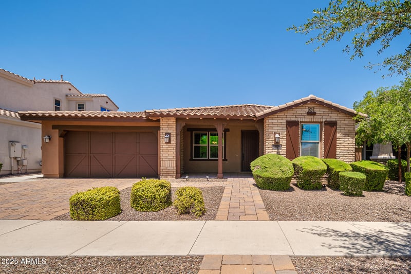 10618 Kinetic Dr, Mesa, AZ 85212