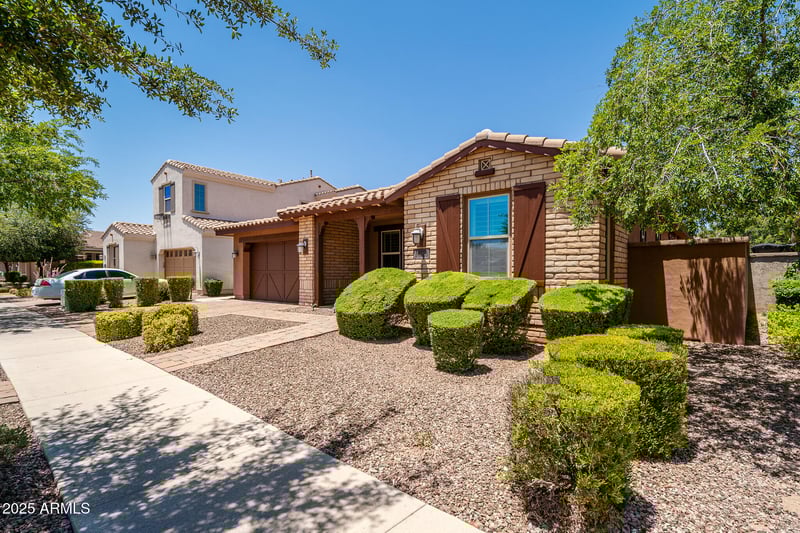 10618 Kinetic Dr, Mesa, AZ 85212