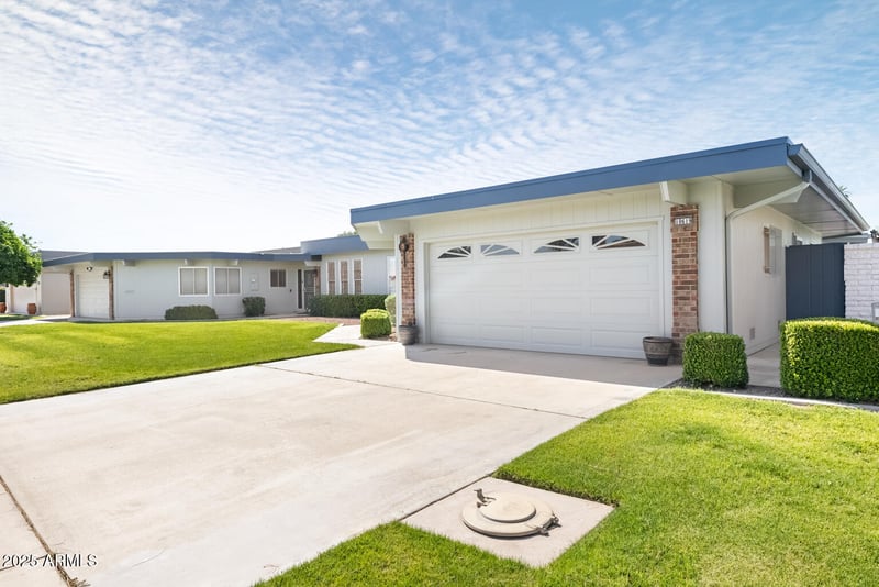 10619 Loma Blanca Dr, Sun City, AZ 85351