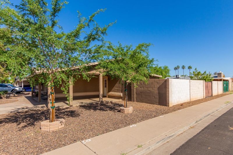 1062 E 7th Dr, Mesa, AZ 85204