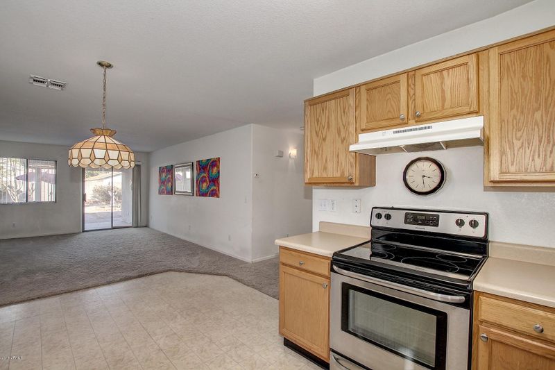 1062 E Silktassel Trl, San Tan Valley, AZ 85143