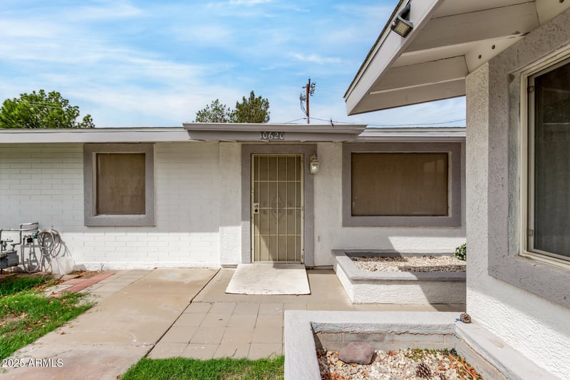 10620 Oakmont Dr, Sun City, AZ 85351