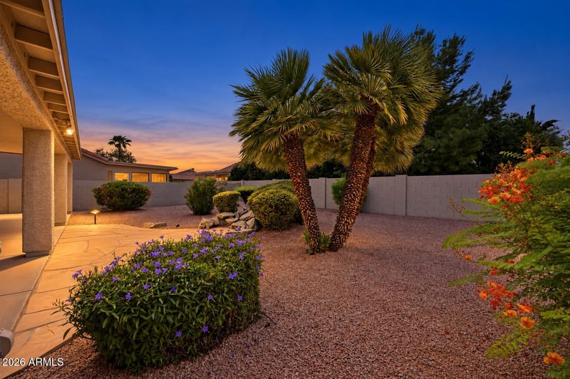 10621 E Halley Dr, Sun Lakes, AZ 85248