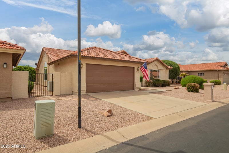 10621 Hercules Dr, Sun Lakes, AZ 85248