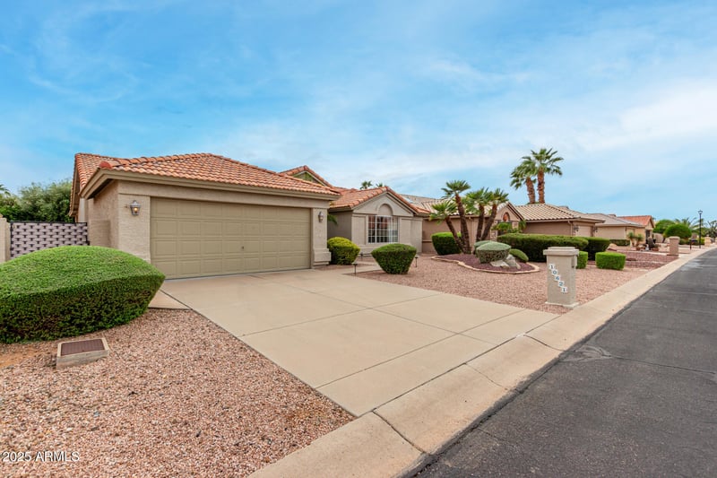 10621 Halley Dr, Sun Lakes, AZ 85248