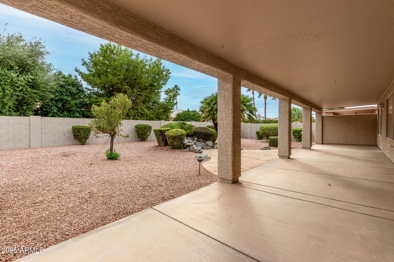 10621 Halley Dr, Sun Lakes, AZ 85248