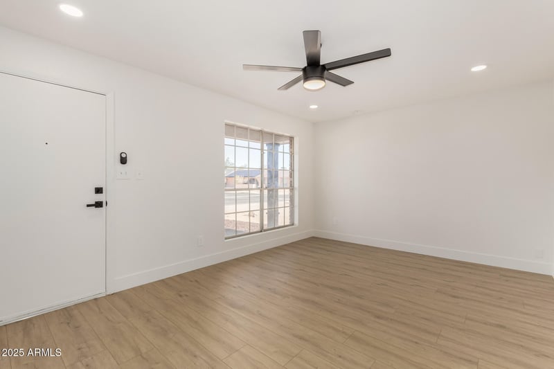 10621 Lawrence Ln, Peoria, AZ 85345
